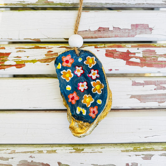 Retro Flower Oyster Ornament