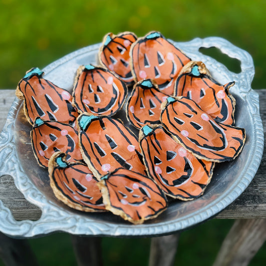 Jack-o-lantern Oyster