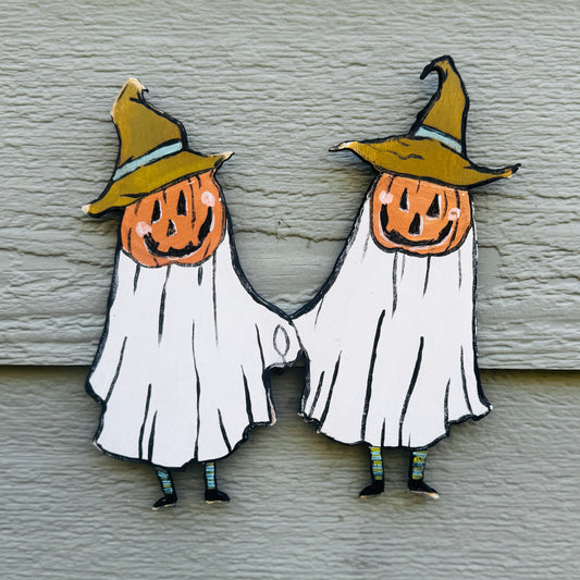 Ghost Ghouls Wreath Decor